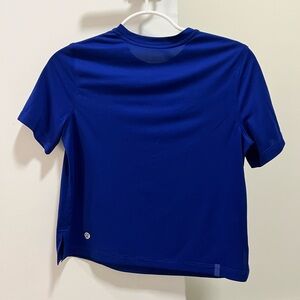 Lululemon larkspur Ultralight Waist-Length short sleeve t-shirt